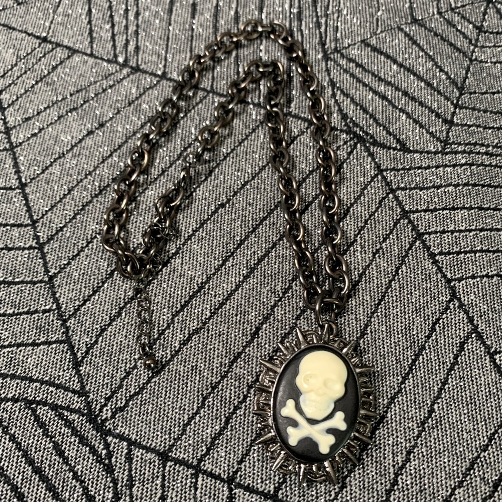 Skull and Crossbones Spiked Cameo Necklace